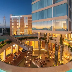4* Отель Hilton Garden Airport